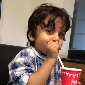 Meet your Posher, Samina